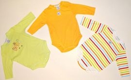 Set de 3 body-uri colorate pentru bebelusi - 15076