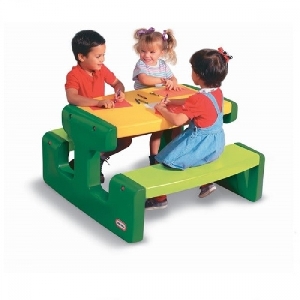 Bancheta Picnic 6 locuri Little Tikes, Verde Bancheta Picnic 6 locuri Little Tikes, Verde