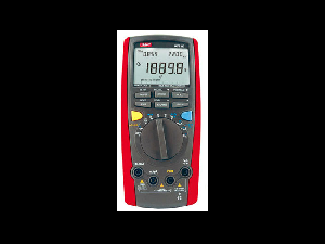 MULTIMETRU UT71E