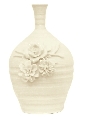 Vaza ceramica alba cu trandafiri aplicati